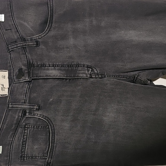 Madewell Black Skinny Jeans with Stretch and Distressed Hem. High Rise Size 29. - Picture 2 of 8